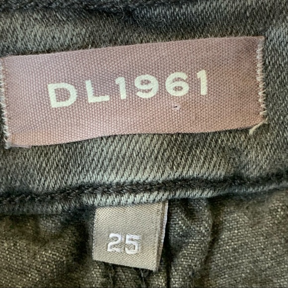 DL1961 Georgia Gray High Rise Wilder Studded Distressed Mini Denim Jean Skirt - Picture 10 of 14